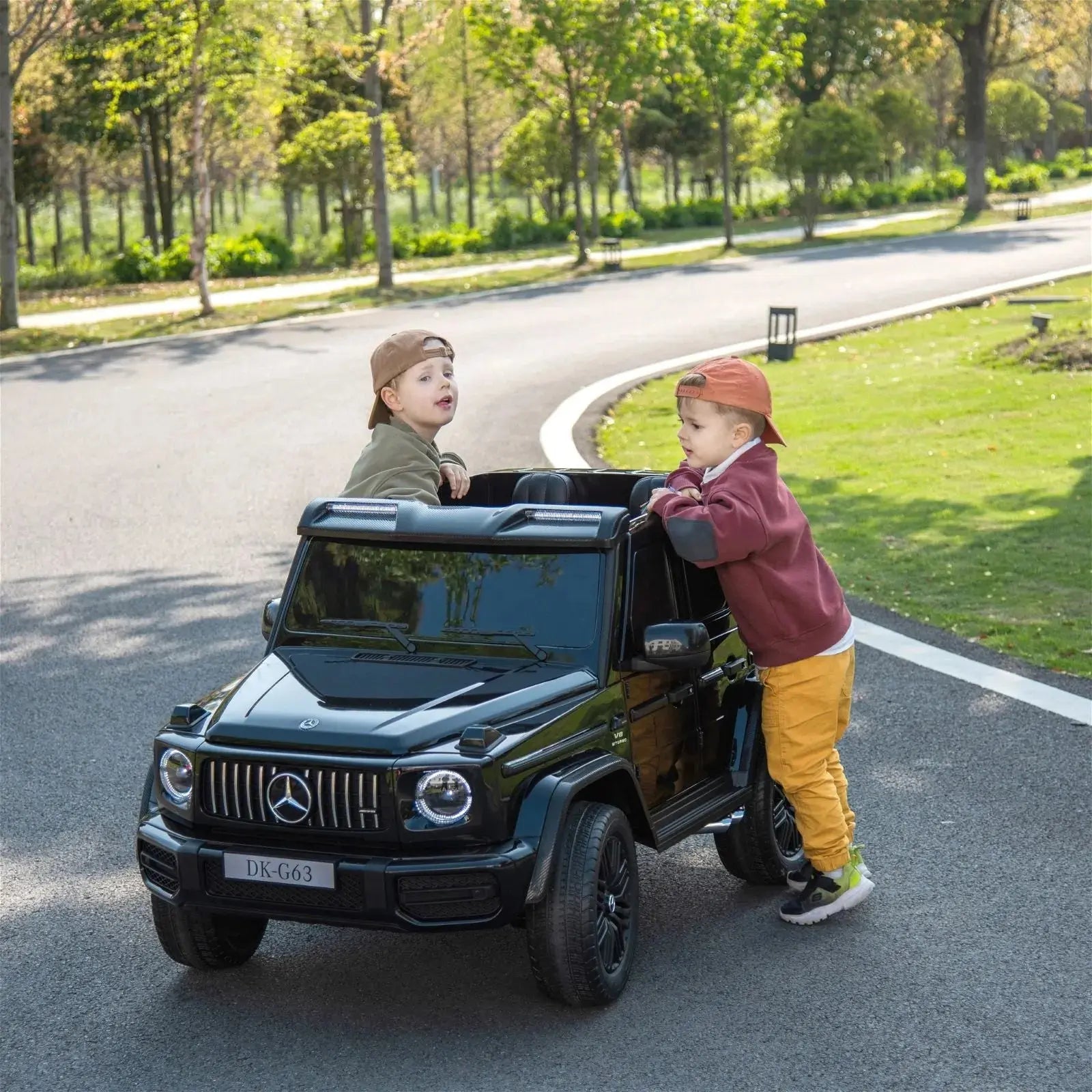 Freddo 24V 4x4 Mercedes Benz G63 AMG 2 Seater G Wagon Ride on Car